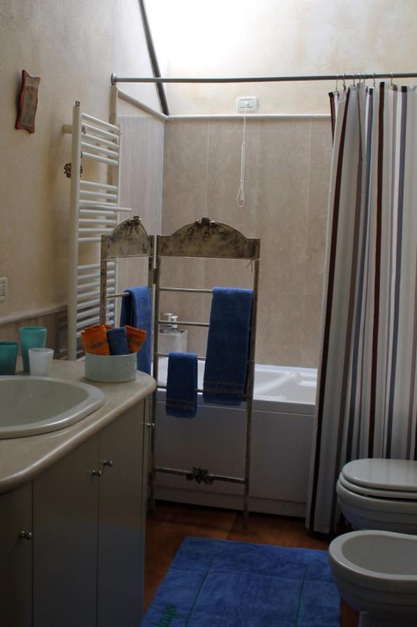 L'Oleandro Sul Lago D'Iseo B&B 苏尔扎诺 外观 照片